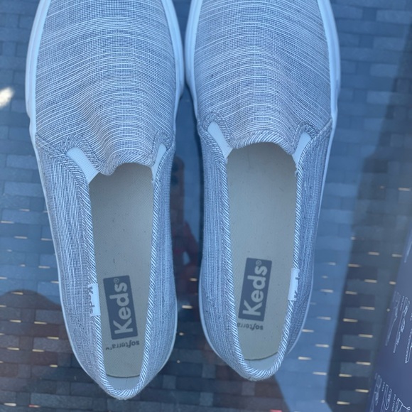 Grey Keds walking shoes size 6.5 brand new - Picture 2 of 4